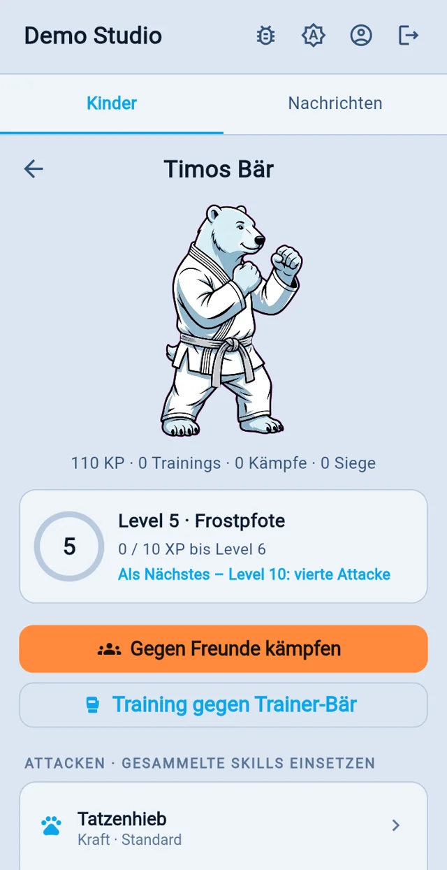 Bärenspiel: der Bär eines Kindes mit Level und freigeschalteten Attacken