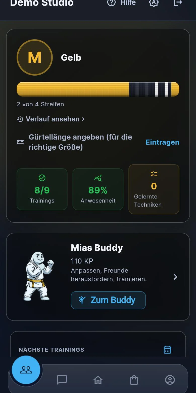 Mitglieder-App im Demo-Studio: Gelbgurt mit zwei von vier Streifen, 8 von 9 Trainings, 89 Prozent Anwesenheit.